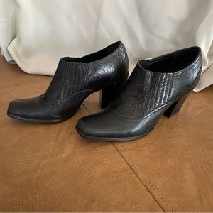 Antonio Melani Black Leather Boots Size 9 ½